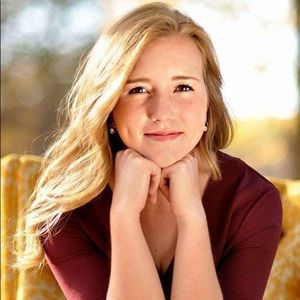 Meet your Posher, Courtney